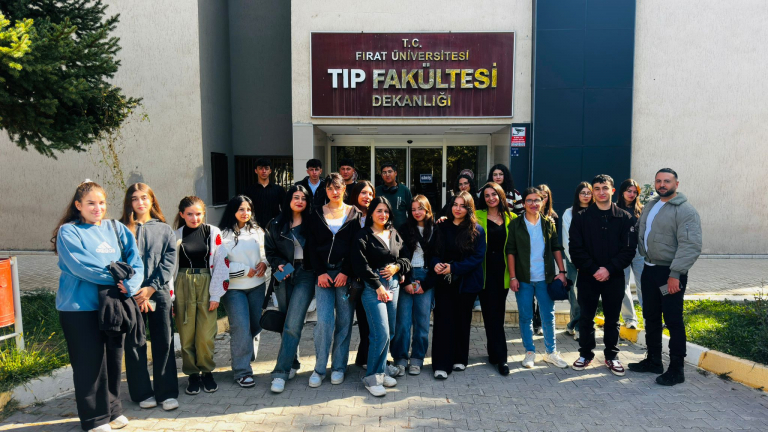 universitemiz-tuncelili-ogrencileri-agirladi